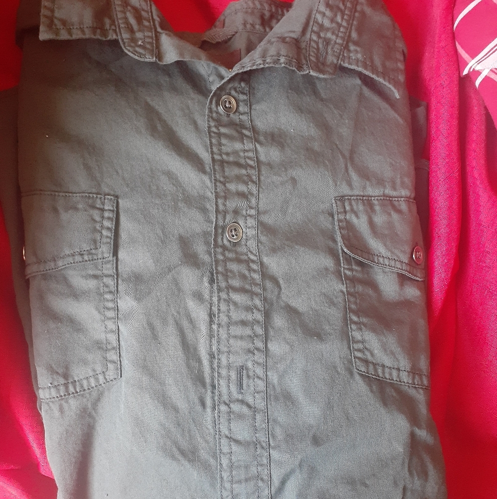 XL Mens Long Sleeved Dress Shirt
